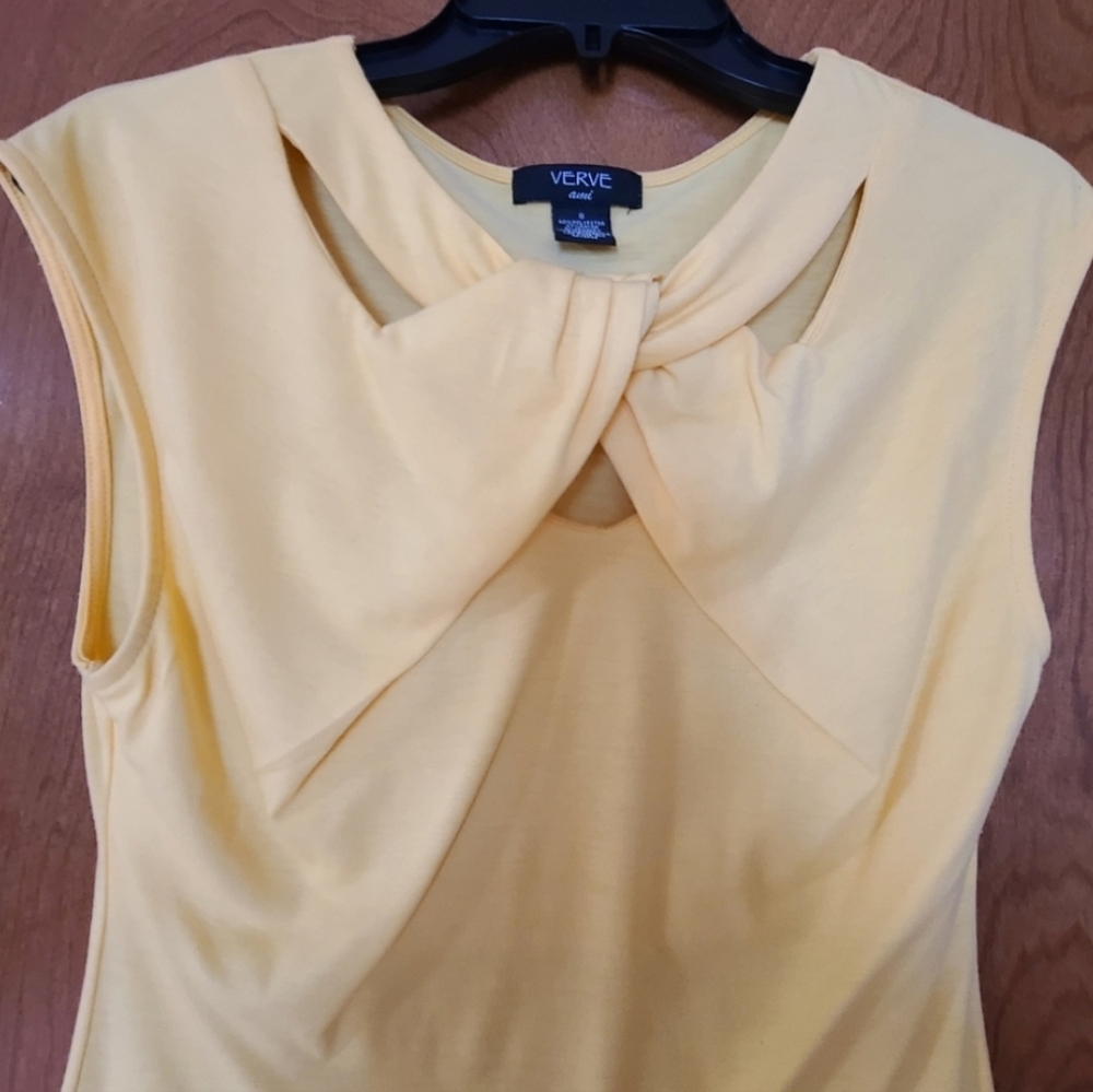Verve Ami Sunny Twist-Front Blouse - Picture 5 of 9